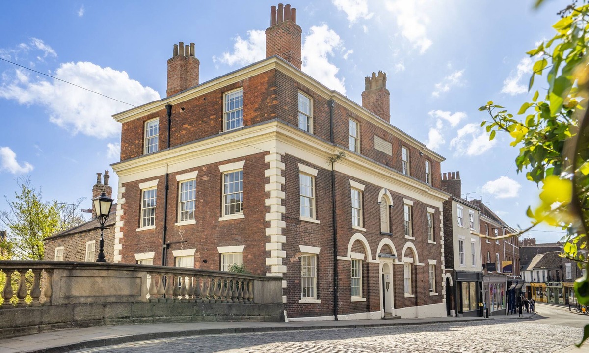York Cottage | Walmgate Cottage - a family break that sleeps 4 guests in 2 bedrooms
