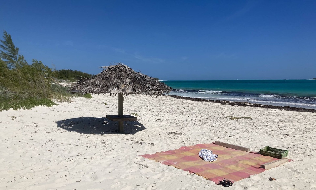 Great Harbour Cay House | ❤️Waterfront beach villas with wrap around decking