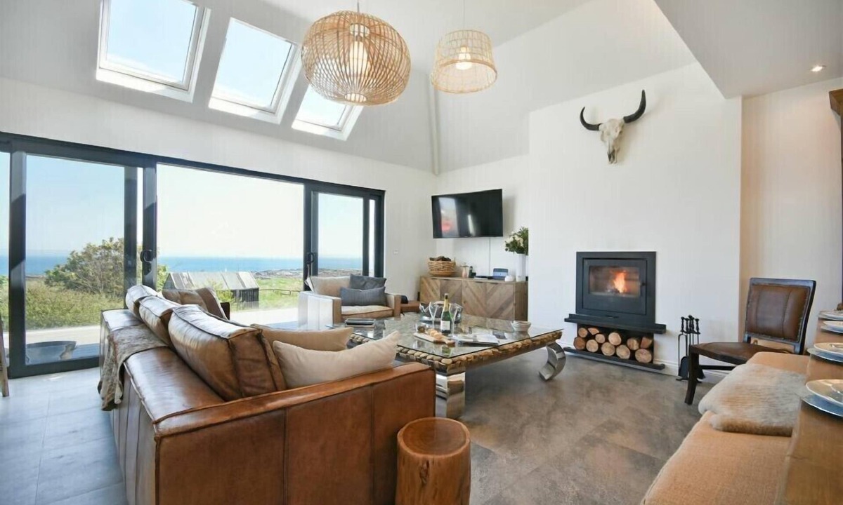 Beadnell Cottage | WATERS EDGE BEADNELL (HARBOUR ROAD), pet friendly in Beadnell