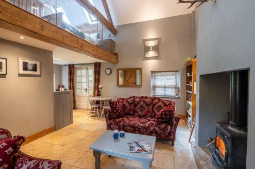Markington House | Waterside Cottage
