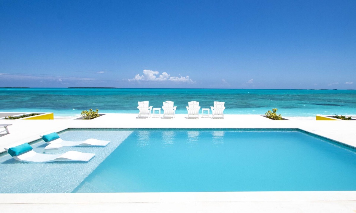 Tar Bay House | Welcome to 2Hoty your Exuma beachfront luxury vacation home
