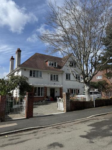 Exeter Bed & Breakfast | West ave exeter