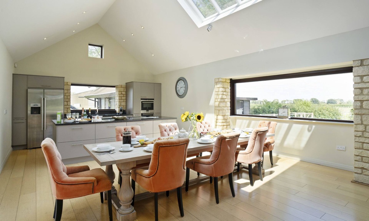 Willersey House | WIllersey Farmhouse, Sleeping 8 people.