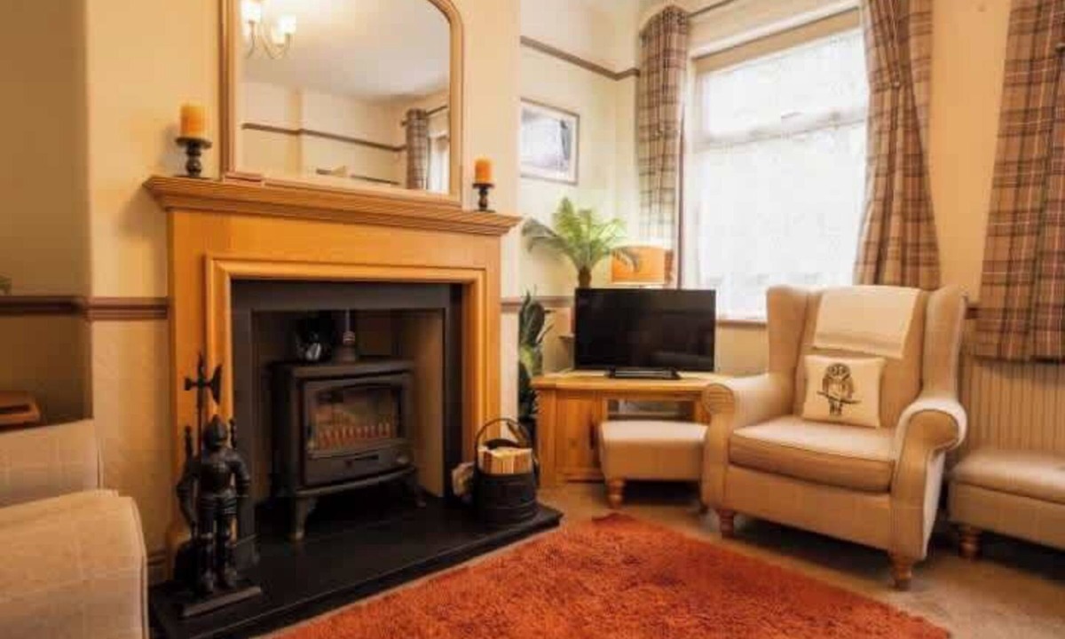 Port Sunlight House | Wirral Retreat, Cosy Cottage Near Port Sunlight