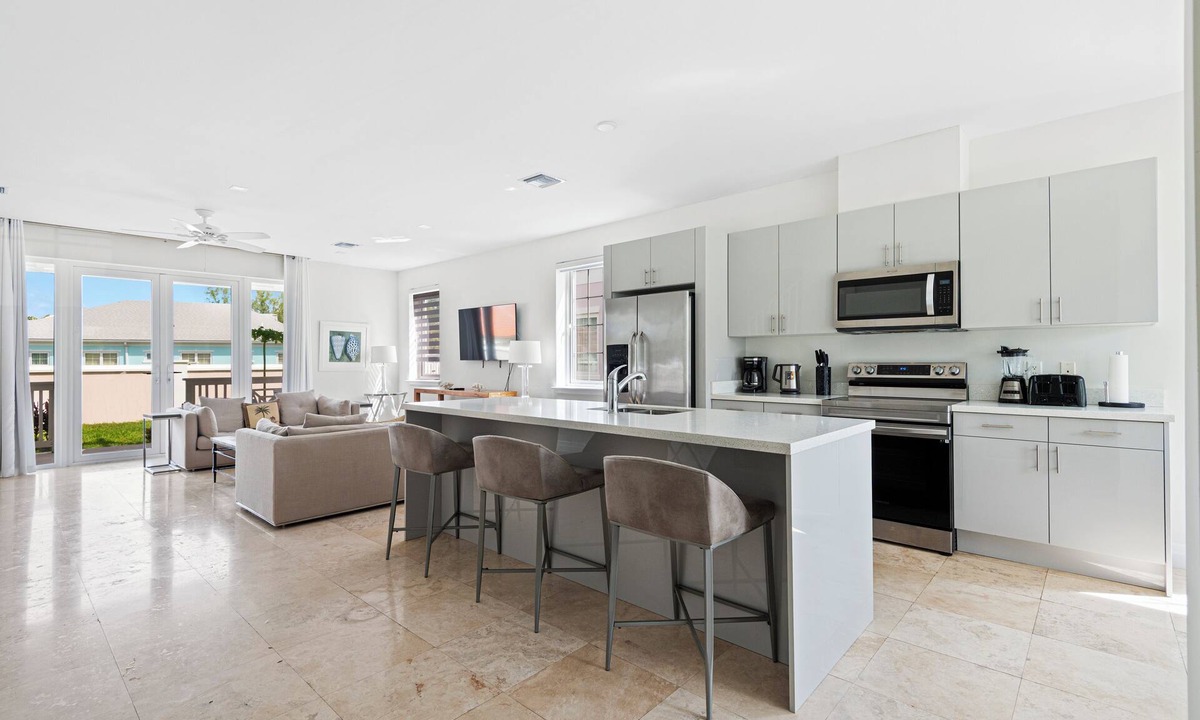 Nassau House | Wonderful townhome in Palm Cay, Nassau - 3 bedrooms available.