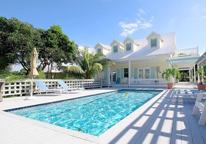 ✴4BR Luxury Home w/Pool & Golf Cart for Beach Use