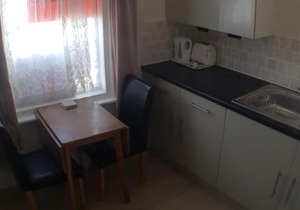 Glen Villa 1 Sleeps 4 Near Beach