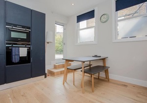 Modern 3 Bedroom Flat in West Hampstead