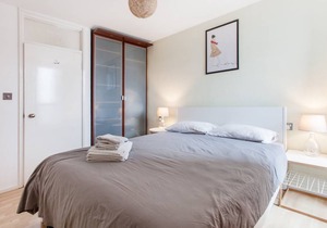 SPACIOUS 1-BEDROOM APARTMENT IN COVENT GARDEN