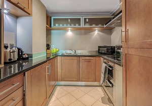 Spacious Two bed Apartment in Canary Wharf, Discovery Dock East by MySquare
