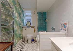 Stunning Flat in West London with a Garden