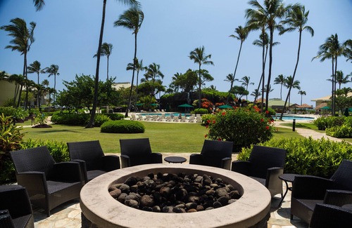 Hanamaulu Apartment | Best Deal Luxury Resort in Town Sleep 4 romantic, fun and relaxed