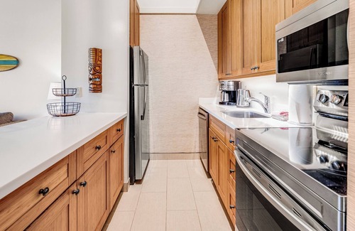 Napili Condo | Just steps to the beach Napili Shores Resort