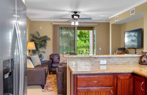 Kamuela House | Lovely Palm Villas Condo with Private Mauna Lani Beach Club Access