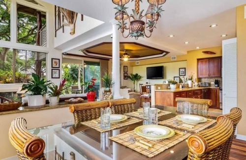 Kamuela House | Luxurious Mauna Lani Condo with Private Beach Club Access