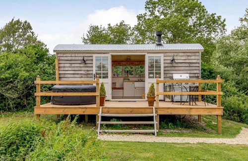 Charlton-on-Otmoor House | 1 Bed in Aylesbury oc-76403