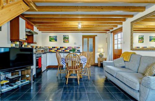 Saint Ann's Chapel House | 1 Bed in Callington oc-fouba