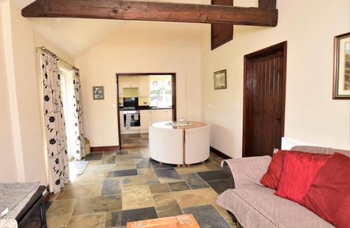 Devizes House | 1 Bed in Devizes (oc-58771)