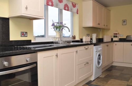 Devizes House | 1 Bed in Devizes (oc-58771)