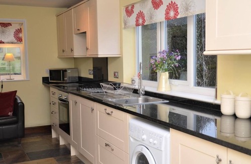 Devizes House | 1 Bed in Devizes (oc-58771)