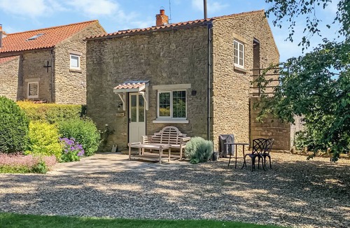 Potter Brompton Cottage | 1 bedroom accommodation in Sawdon, near Scarborough