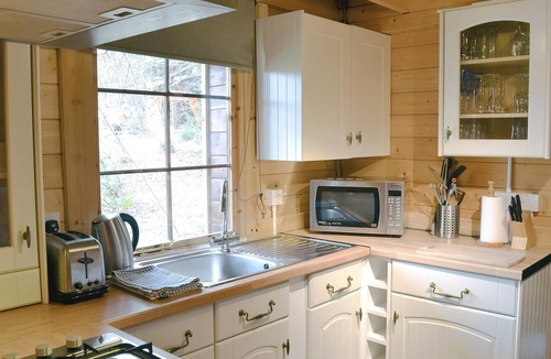 North Gorley Cottage | 1 bedroom accommodation in Furze Hill, near Fordingbridge