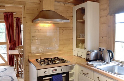 North Gorley Cottage | 1 bedroom accommodation in Furze Hill, near Fordingbridge