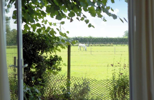 Ormesby St. Margaret Cottage | 1 bedroom accommodation in Ormesby, near Great Yarmouth