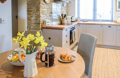 Biddestone Cottage | 1 bedroom accommodation in Biddestone, near Bath