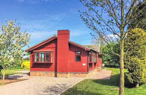 Scawton Ski Chalet | 1 bedroom accommodation in Easingwold