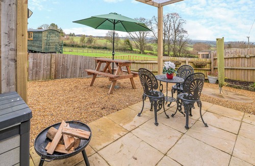 Pauntley Cottage | 1 bedroom accommodation in Brand Green, near Redmarley