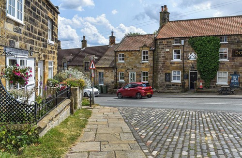 Castleton Cottage | 1 bedroom accommodation in Castleton