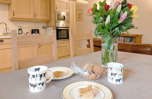 Driffield Cottage | 1 bedroom accommodation in Wansford, near Driffield