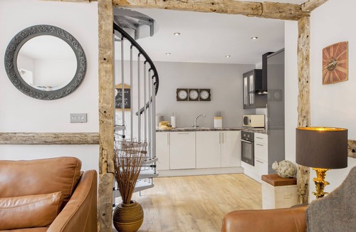 Harvington Cottage | 1 bedroom accommodation in Harvington, near Evesham