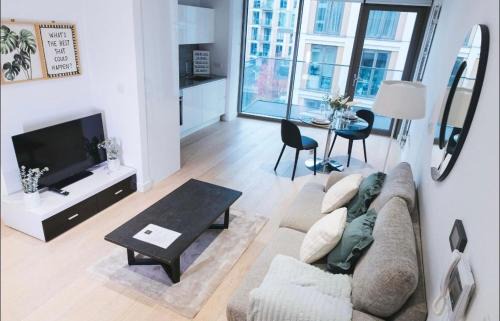 Docklands Apartment | 1 Bedroom apartment near Canning Town