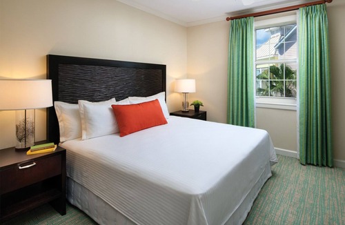 Paradise Island Resort | 1 Bedroom Deluxe Villa, Sleeps 4 at Harborside, Atlantis Resort, Paradise Island