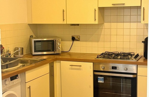 Canary Wharf Apartment | 1 Bedroom Flat near Excel, O2, Canary Wharf - London