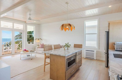 Great Guana Cay Villa | 1-BR, 2-Story Seaside Villa overlooking Sea of Abaco on Great Guana Cay, Bahamas