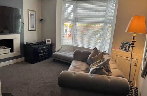 Liverpool Bed & Breakfast | 100 Aigburth