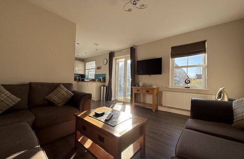 Filey Cottage | 12 Green Close - a cottage that sleeps 8 guests in 4 bedrooms