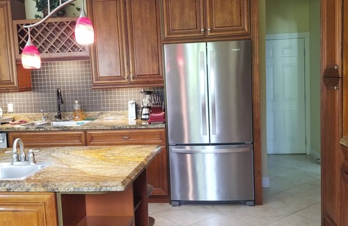 Bahama Reef House | 14ft Centre consul boat and car included Waterfront property with pool.