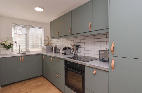 Marske-by-the-Sea Cottage | 174 HIGH STREET, pet friendly, with open fire in Marske-By-The-Sea