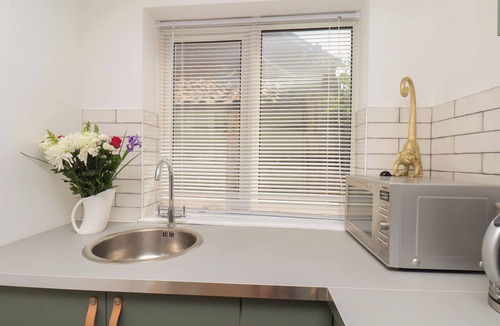 Marske-by-the-Sea Cottage | 174 HIGH STREET, pet friendly, with open fire in Marske-By-The-Sea