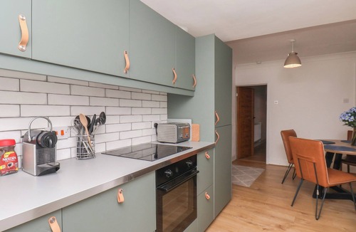 Marske-by-the-Sea Cottage | 174 HIGH STREET, pet friendly, with open fire in Marske-By-The-Sea
