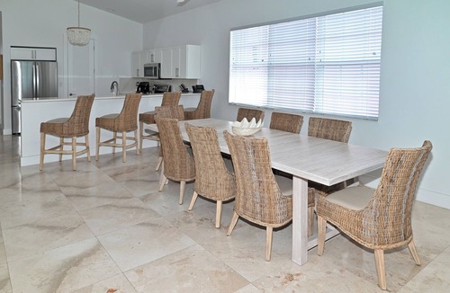 Treasure Cay Resort | 1st Class Beachfront condo!