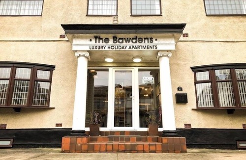 Blackpool Town Center Apartment | 1st floor double & twin room apartment.