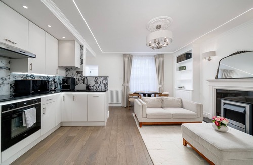 Pimlico Apartment | 2-Bed, 2-Bath Flat With Patio, Westminster, Pimlico