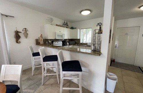 Alice Town Condo | 2 bed-2 baths first floor, sleeps 6