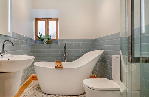 Axbridge House | 2 Bed in Axbridge (oc-91358)