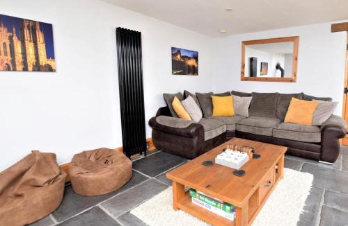 Farmborough House | 2 Bed in Bath oc-47045